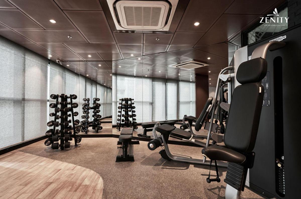 Lusso Suites - D1Mension & Zenity Residence, Sg'S Heart Хошимин Екстериор снимка