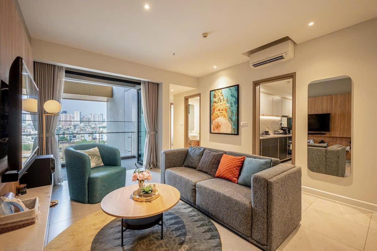 Lusso Suites - D1Mension & Zenity Residence, Sg'S Heart Хошимин Екстериор снимка