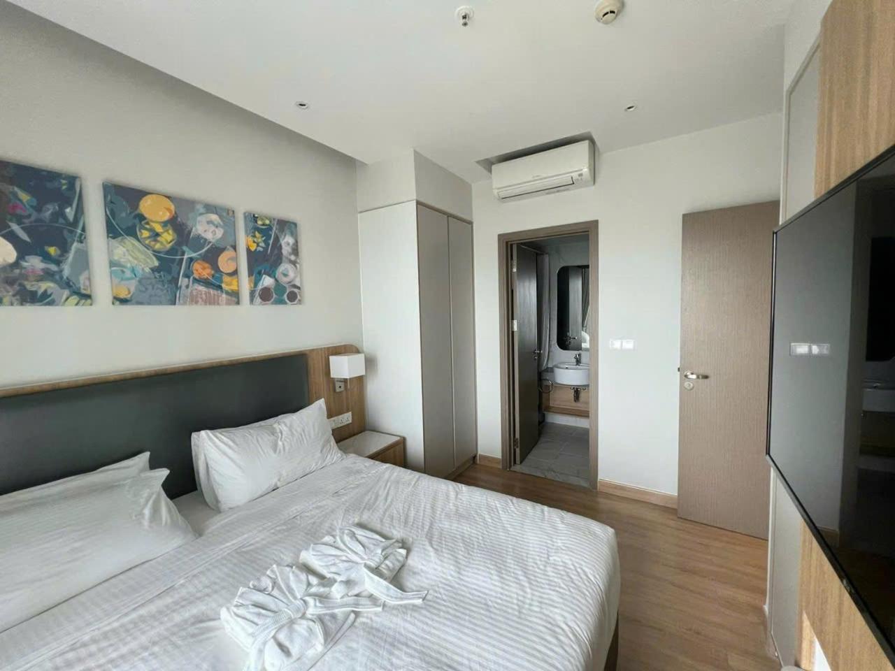 Lusso Suites - D1Mension & Zenity Residence, Sg'S Heart Хошимин Екстериор снимка