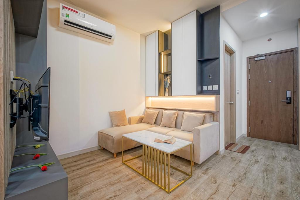 Lusso Suites - D1Mension & Zenity Residence, Sg'S Heart Хошимин Екстериор снимка